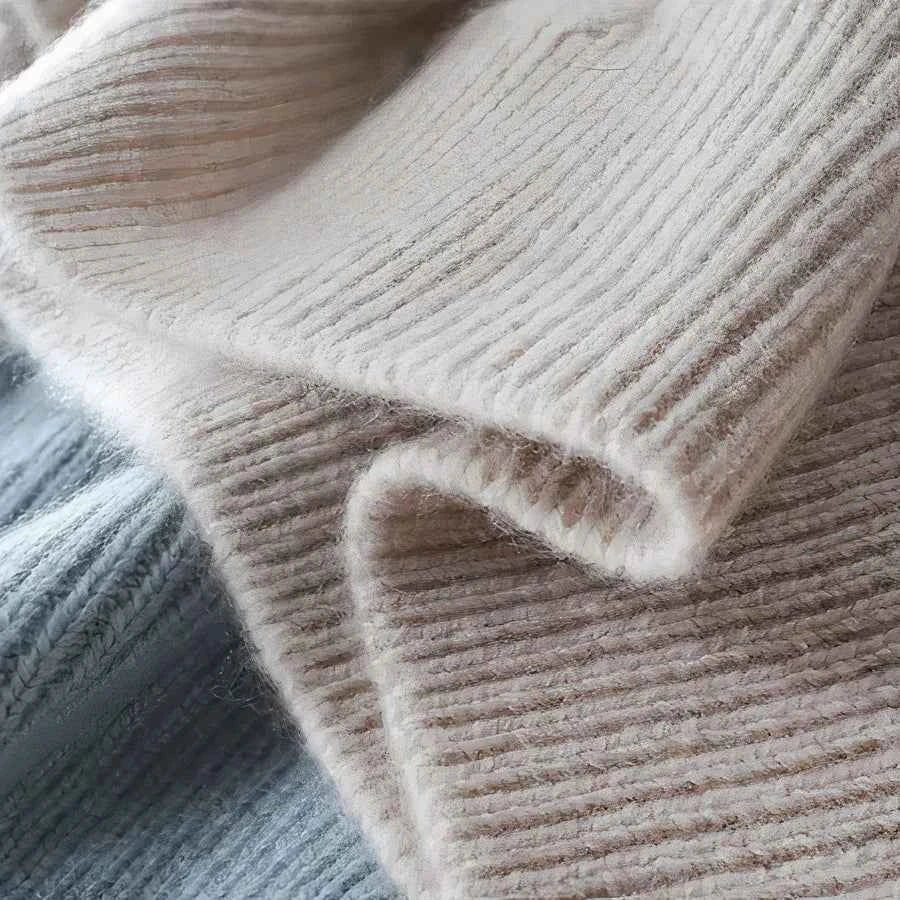 Oversize-Rollkragenpullover mit weitem Schnitt