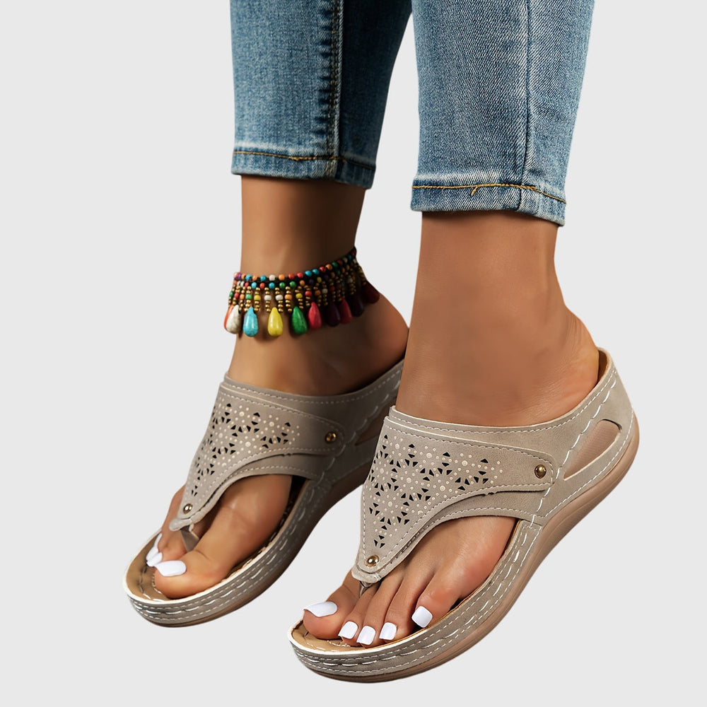 Tabitha | Damen Bequeme Sandalen mit Zehensteg