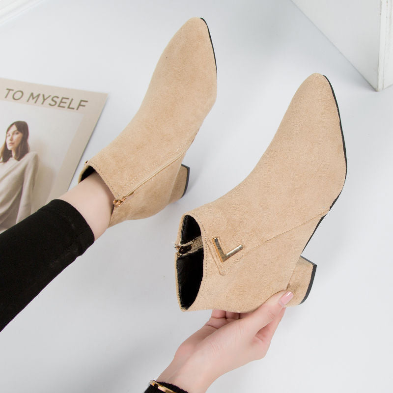 Drune | Stiefeletten - Wildleder-ähnliches Material - Spitzes Ende - Blockabsatz - Reißverschluss